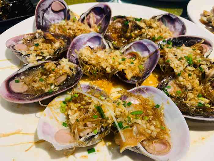 宝燕海货工场(春申路店)-"海鲜还比较新鲜,价格和口味都没什么优势,.