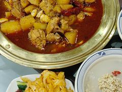 -牛一嘴·兰州牛肉面·大盘鸡(财富中心店)