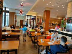 大堂-亚龙湾希尔顿自助餐厅·海鲜·烧烤·沙滩BBQ·现场乐队