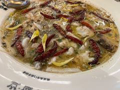 老坛酸菜鲈鱼-渔语鱼新川菜Bistro(万象天地店)