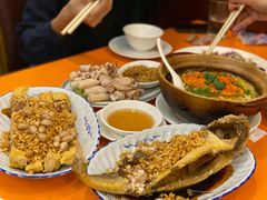 -雅苑餐厅(朝天路店)