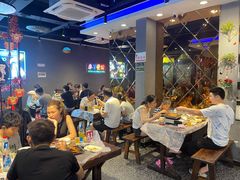 -老街烧烤大排档·地道湖北菜·龙虾馆(汉口火车站店)