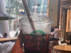 -星巴克臻选(济南恒隆店)