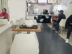 大堂-满宝馄饨(HRB新亭街店)