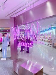 -WOW COLOUR