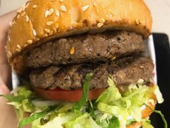 -The Habit Burger Grill 哈比特汉堡(复兴soho店)
