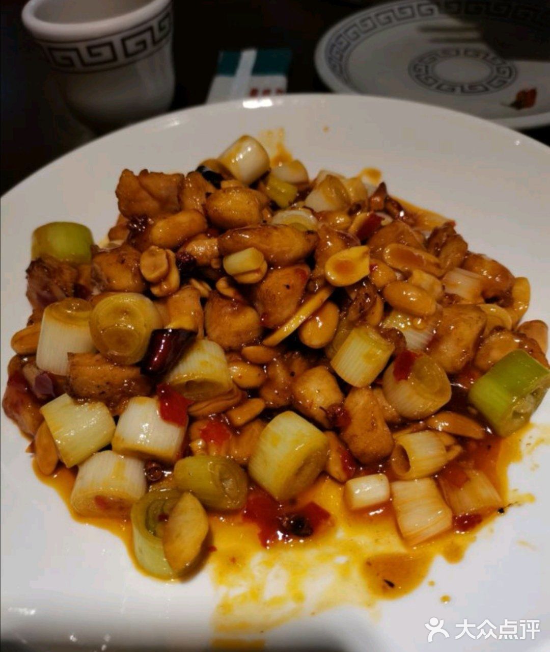 我们三个人吃四个菜刚好，菜码不是很大