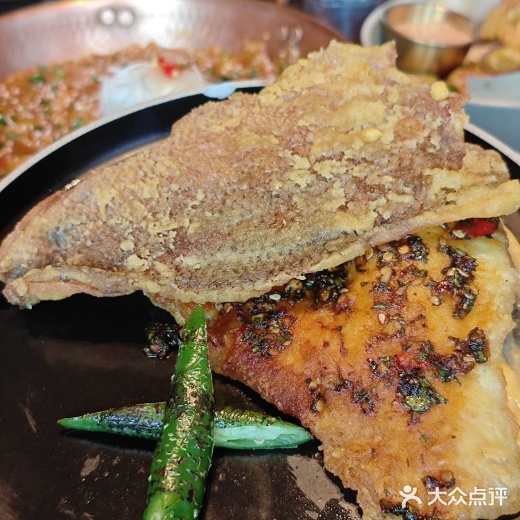 找到了～一家适合情侣约会的餐厅 