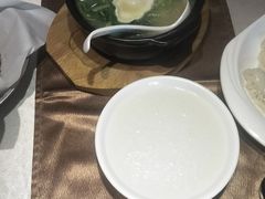 -山顶沙河粉-粤菜馆(凯旋店)