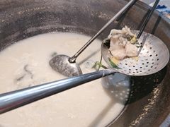 -陈大锅·岳阳鱼馆·地道岳阳菜(美食街店)