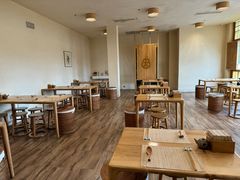 -蟹家大院 · 独揽江景(滨江店)