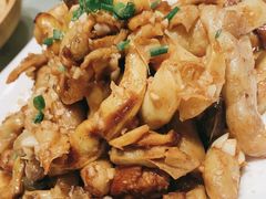 -吴记酱骨炖菜馆(康安路店)