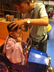 -Mini Me儿童美发王国(友好时尚购物城店)