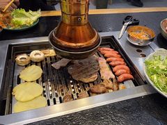 -臻牛烤肉