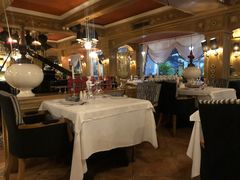 大堂-火车头法国西餐厅