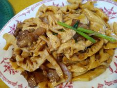 鲜笋炒花腩-红炎炎农家菜老字号(金水台店)