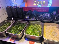 -钢管厂五区小郡肝串串香火锅(人民广场店)