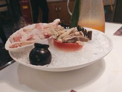 -洪氏嗨捞·猪肚鸡火锅(阳光天地店)