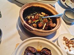 -八府香鸭·啫啫煲(华山路店)