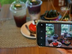 -Chom Cafe and Restaurant