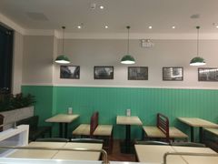 大堂-魏记烧味饭