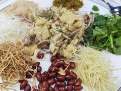-明本湛江鸡•海鲜小厨(陈家祠店)