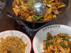 -富正毅三下锅(体育馆店)