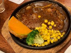 -玛格萝妮比萨屋(四平店)