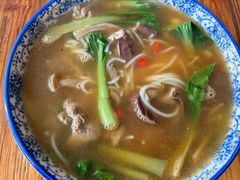 -邱芳粉店(迎宾大道旗舰店)