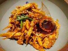 敲糖棒棒鸡-辛香汇·现炒川菜(淮海路百盛店)