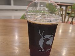 -瑞幸咖啡(华东理工大学商学院店)