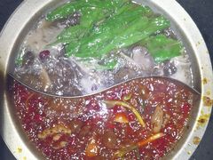 -沸炉重庆老火锅(军事博物馆店)