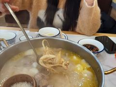 -朴小妹人参鸡汤火锅(长白山万达店)