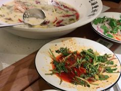 -江渔儿酸菜鱼·拔草餐厅(虎门君乐汇店)