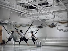 -Jumphai室内蹦极运动