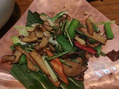 包烧野生牛肝菌-云海肴·汽锅鸡·云南菜(天津国金汇店)