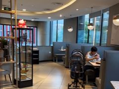 -必胜客(阿诗玛店)