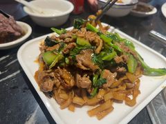 牛肉炒粿条-官塘兄弟·潮汕牛肉店(官塘总店)