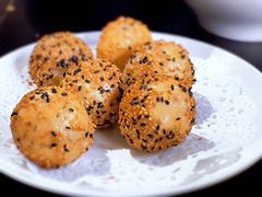 黑沙芝麻球-绿柠食堂(北外滩店)