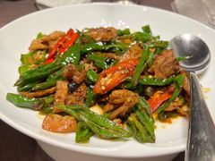 特色小炒黑毛土猪肉-巨鹿春晓(静安寺店)