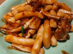 梭子蟹炒年糕-弄堂里·寻味杭州(湖滨银泰in77C区店)