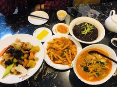 -桃园中华料理炸酱面(燕儿岛路店)