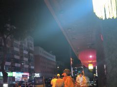 -破瓦寒窑·地摊烤羊排