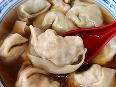 半菜半肉-古徽州馄饨店(宝安路店)