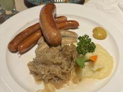 -LENBACH兰巴赫西餐啤酒坊(大连东港店)