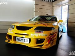 -汽车梦工场汽车电影院