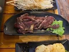 -胡悦里韩式烤肉(芝罘万达广场店)