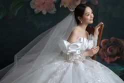 -喜爱高定婚纱摄影