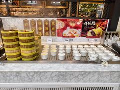-川骄海鲜自助(王府井奥莱UP TOWN店原世界之花店)
