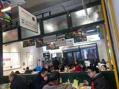 -晓彭肥肠鸡·泡椒鸡火锅(水木天地店)